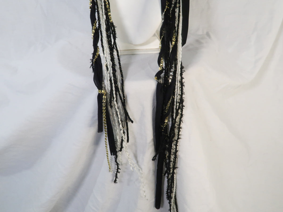 The Skeleton Trinket Scarf 💀